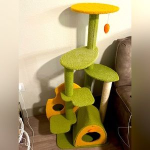 green cat tree
